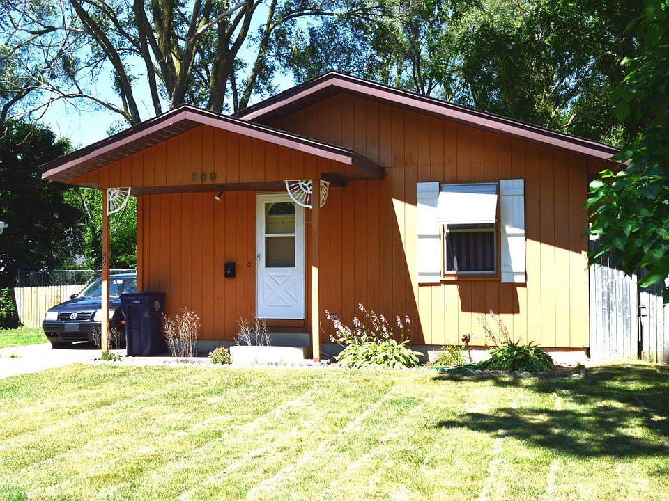 1st image of 569 W 20th St