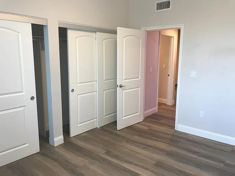 5302 Cleon Ave #104 — Photo 24
