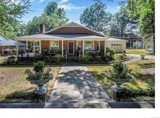 206 S Elm St, Cherryville, NC 28021