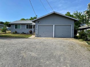 3332 Court St, Redding, CA 96001