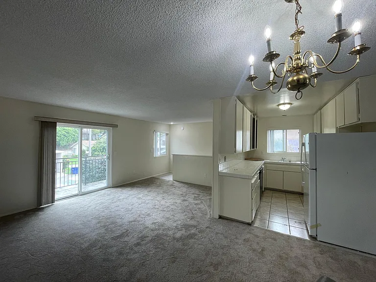 7855 Camino Glorita — Photo 2