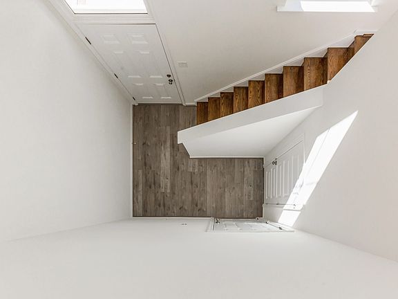 004_York_Foyer Percent