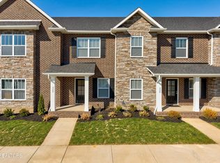322 Broadberry Ave, Oak Ridge, TN 37830