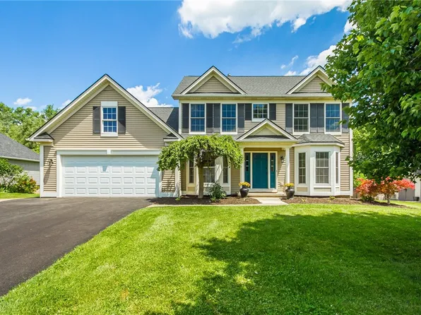 30 Ketchum St, Victor, NY 14564