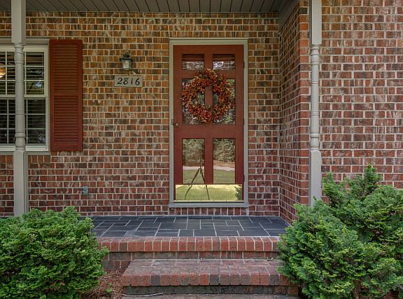 3rd image of 2816 Berkley Dr