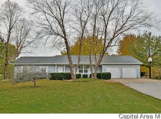 14517 Frontier Dr, Athens, IL 62613