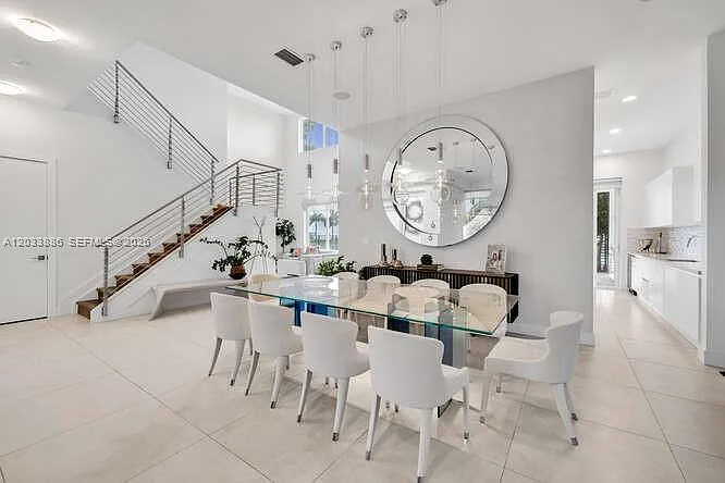 10250 NW 75th Ter