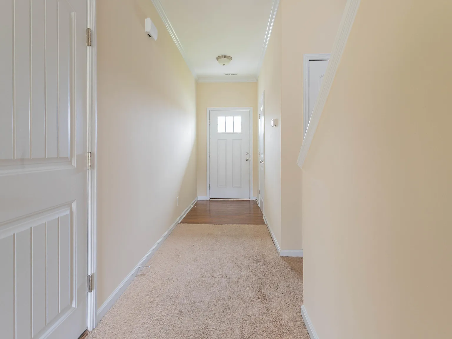 3 bed, 2.5 bath, 1408 sqft, $1,250 — Photo 3