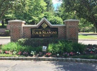 1305 Four Seasons Dr, Wayne, NJ 07470