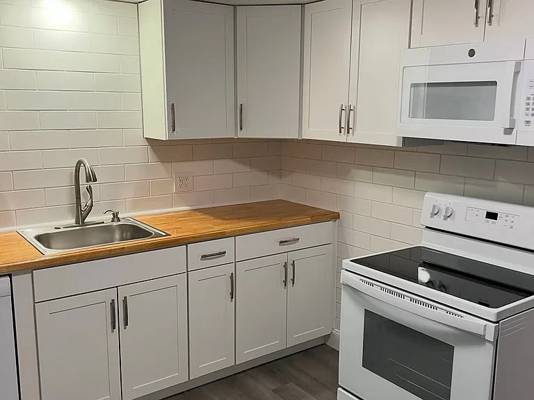 5014 Glenwood Ave #4 — Photo 2