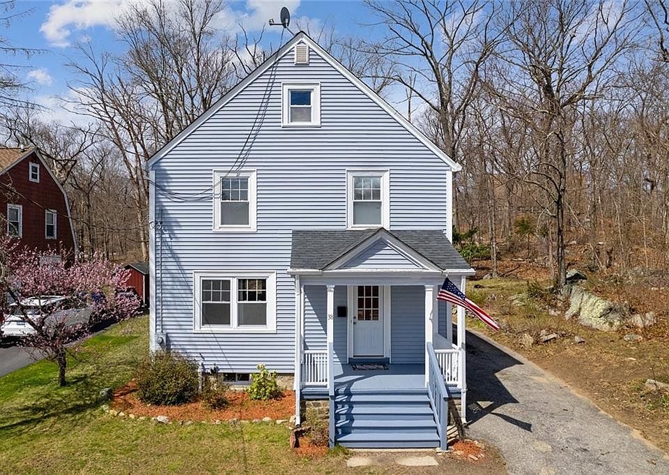 1st image of 38 Woodland Ct
