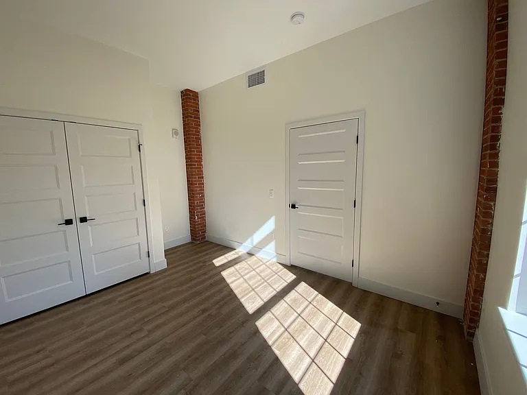 One Park Apartments — Photo 55