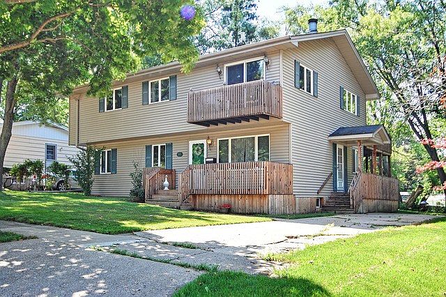 1st image of 1005 Fern Ave
