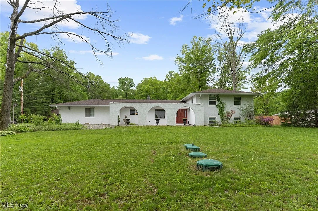 17801 Ellsworth Rd photo 1