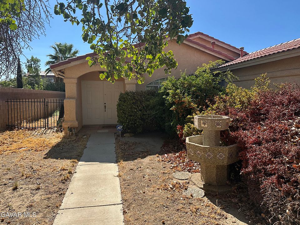2nd image of 43764 Nicole St