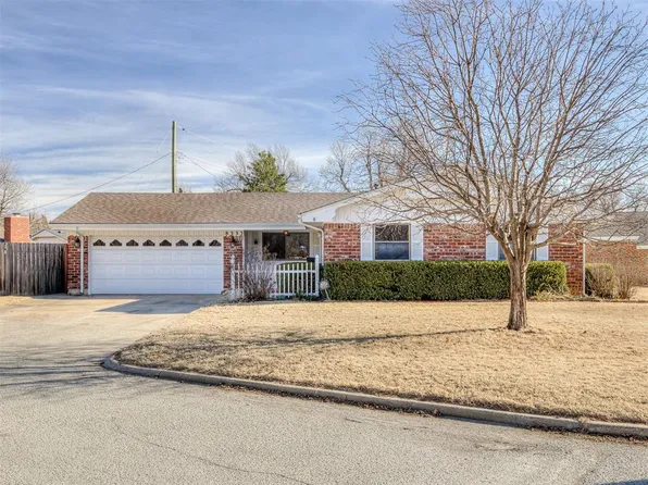 8333 NW 33rd St, Bethany, OK 73008
