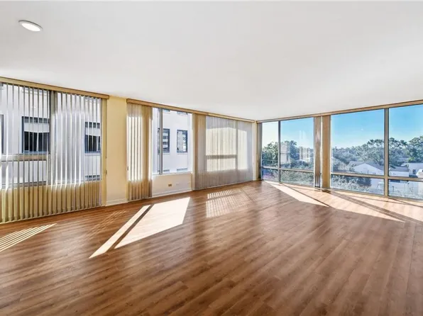 2100 Saint Charles Ave APT 5C, New Orleans, LA 70130