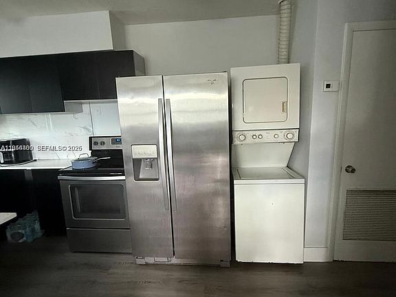 5th image of 13130 Aswan Rd