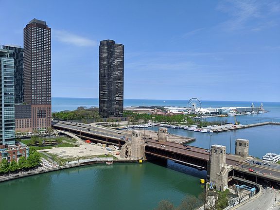 2nd image of 420 E Waterside Dr Unit 1512