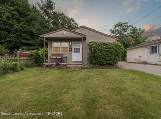 2624 Taylor St, Lansing, MI 48906