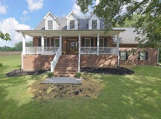 5992 Dewey Carr Rd, Bethpage, TN 37022