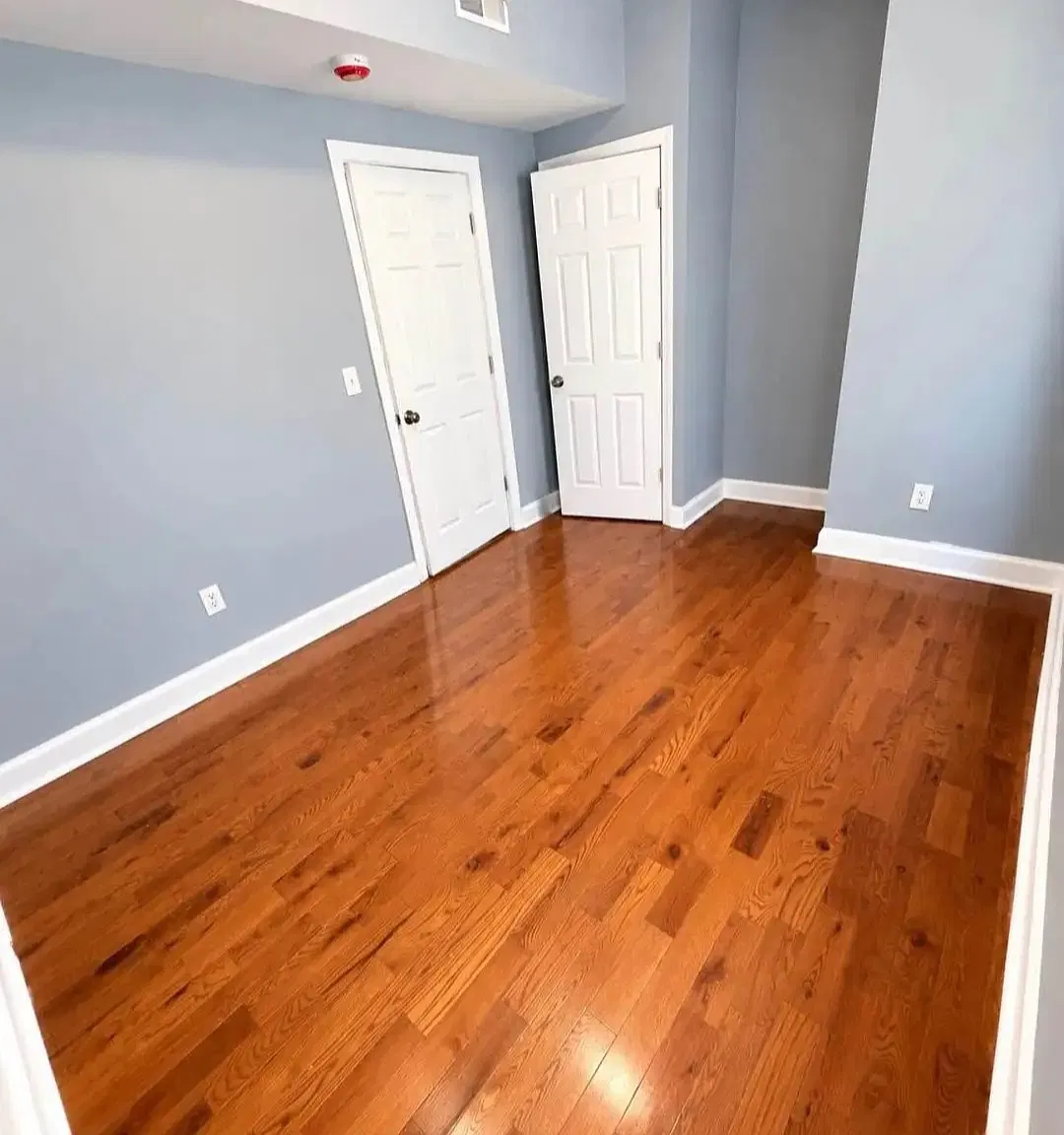 3 bed, $2,300 — Photo 2