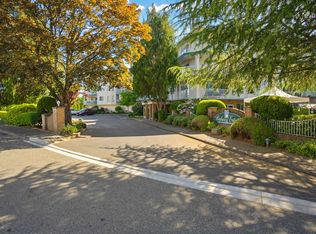5360 205th St #105, Langley, BC V3A 7Y6
