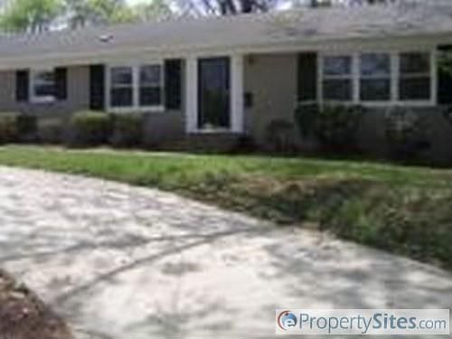 1st image of 2603 Fernwood Dr