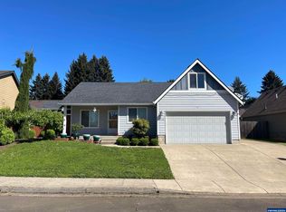 314 NW Pacific Hills Dr, Willamina, OR