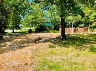 2250 N Hummingbird Ln #5, Fayetteville, AR 72703