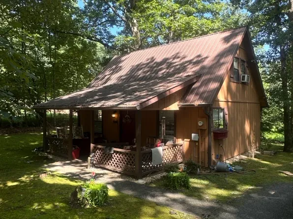 126 Corey Creek Ln, Clarkesville, GA 30523