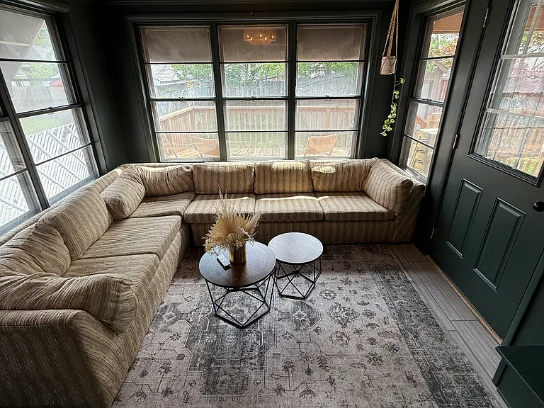 2435 Emil Ave — Photo 11