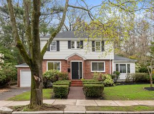 136 Bellingham Rd, Brookline, MA 02467