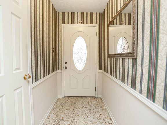 5th image of 1809 Lazy Creek Ln