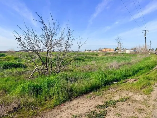 8 Gerard Ave, Le Grand, CA 95333