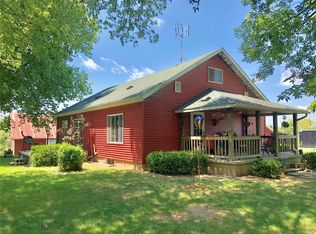 7374 Illinois Route 16, Hillsboro, IL 62049