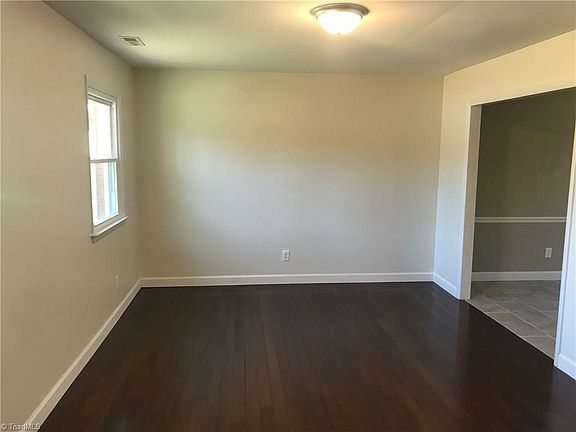 5th image of 5400 Mesa Ct NW