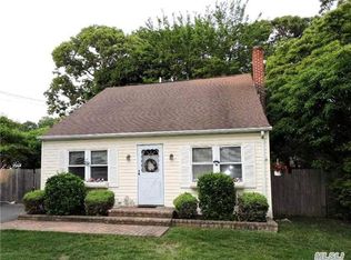 37 Patchogue Holbrook Rd, Ronkonkoma, NY 11779
