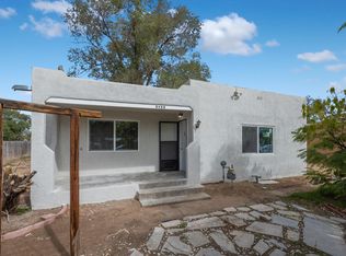 2409 Mervosh Pl SW, Albuquerque, NM 87105