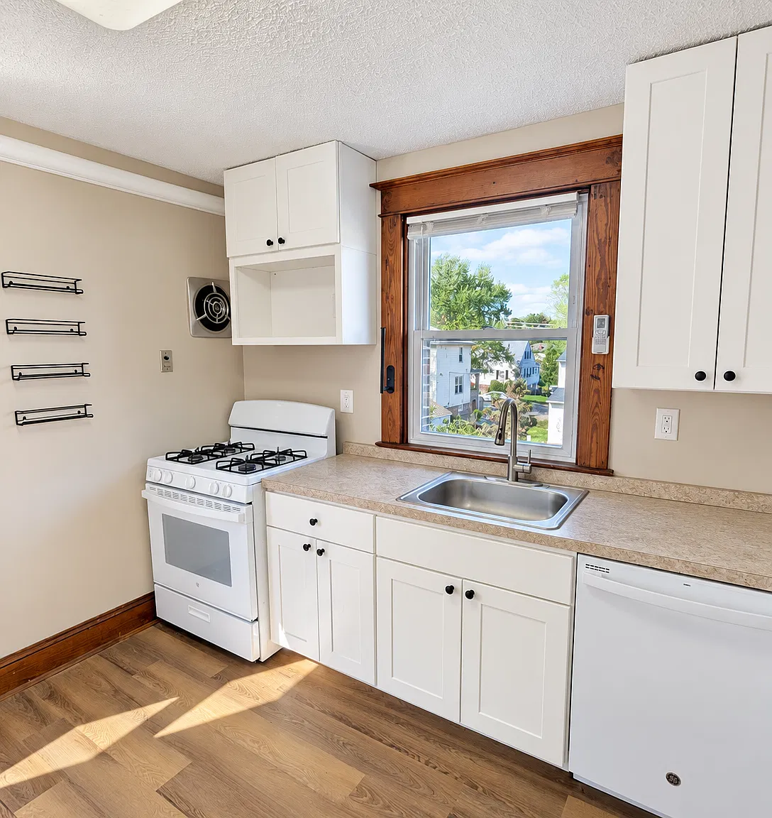 1 bed, 750 sqft, $1,440 — Photo 4