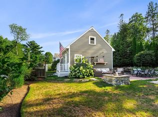 24 Wildwood St, Chelmsford, MA 01824