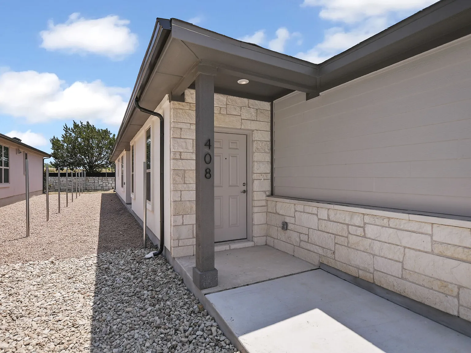 3 bed, 2.0 bath, 1475 sqft, $2,250 — Photo 4