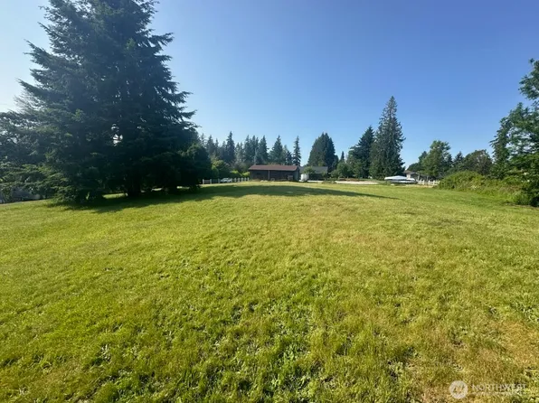 1713 94th Avenue E, Edgewood, WA 98371