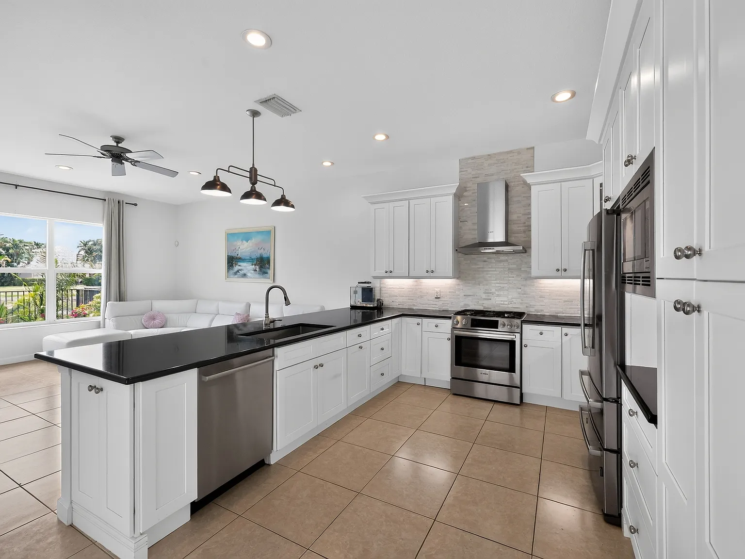 143 Isle Verde Way — Photo 4