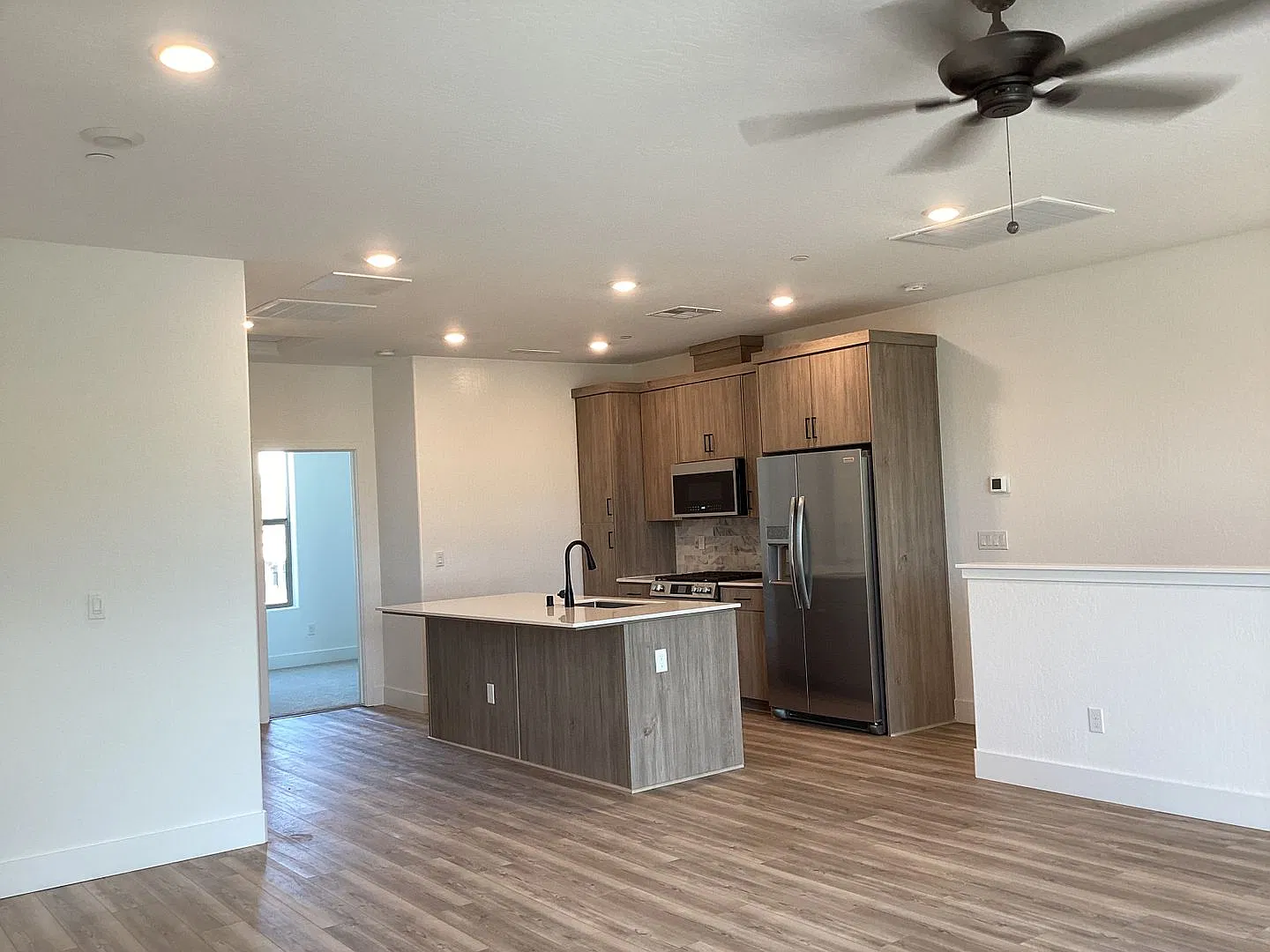 2347 - Soto — Photo 2