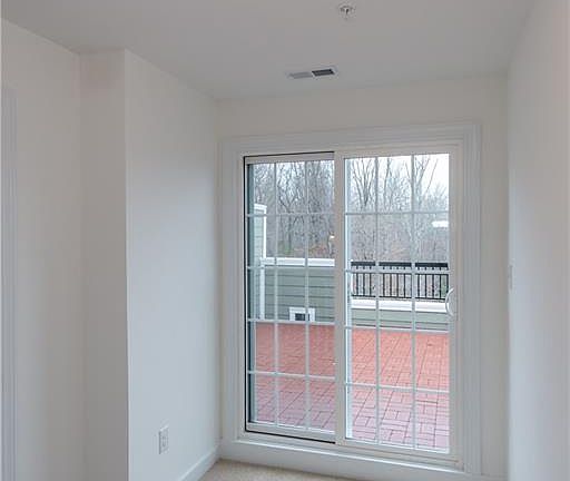 4th image of 5001 Merchants Ct #80