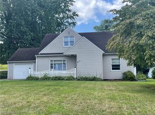 336 Morgan St, Barberton, OH 44203