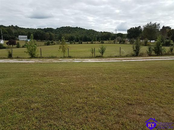2nd image of 101 Ashley Ln