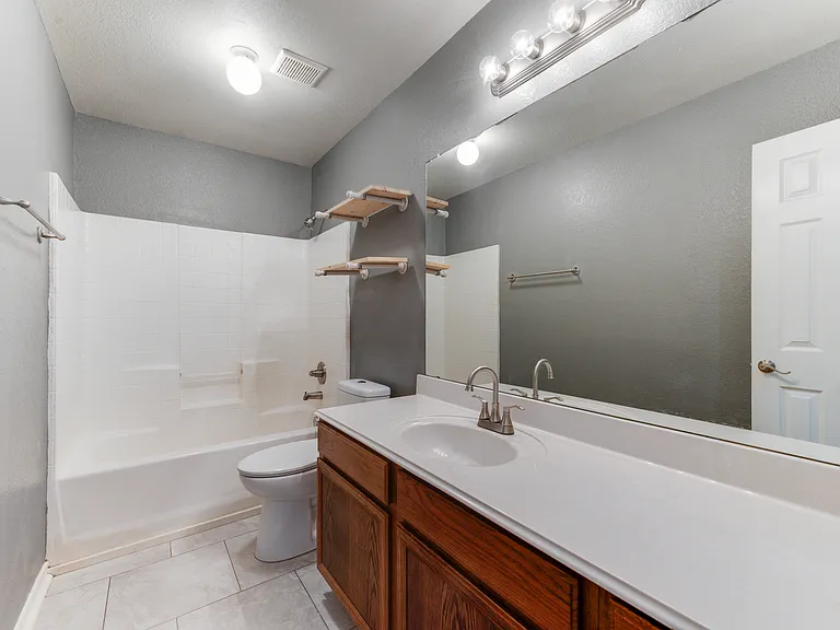 1913 Wahoo Dr — Photo 9