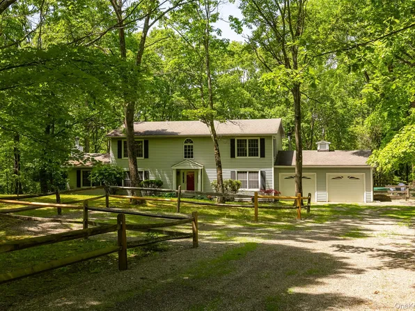 33 Willow Brook Ridge, Clinton Corners, NY 12514